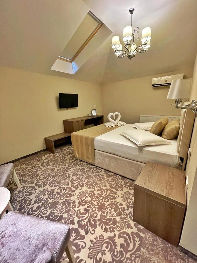 J'Adore Boutique Hotel Lugoj Eksteriør billede