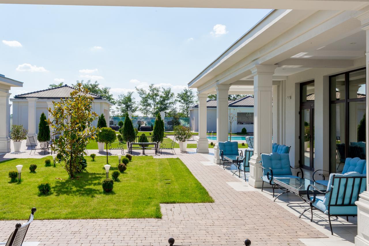 J'Adore Boutique Hotel Lugoj Eksteriør billede