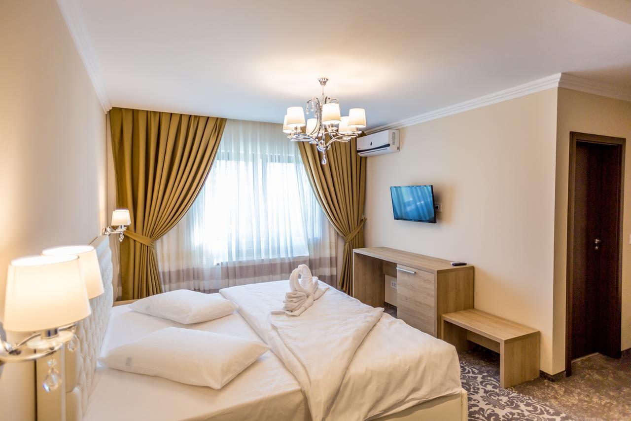 J'Adore Boutique Hotel Lugoj Eksteriør billede