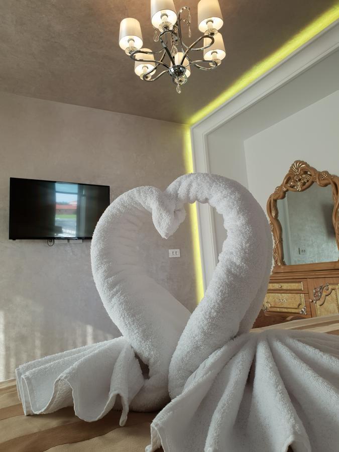 J'Adore Boutique Hotel Lugoj Eksteriør billede